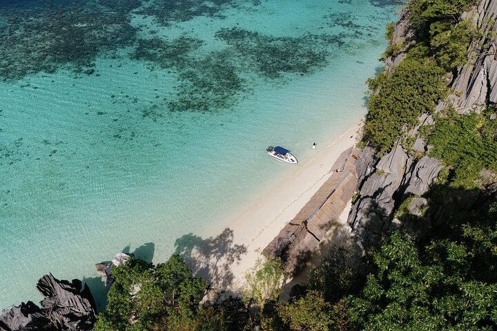 Coron Island Hopping Tour: via Private Speedboat