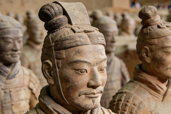Pingyao 2-Day Private Tour to Datong: Hanging Temple, Yungang Grottoes and More
