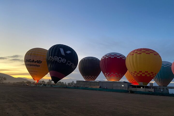 Marrakech Sunrise Hot Air Balloon & Berber Breakfast