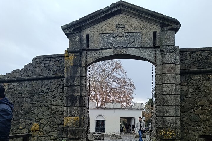Full city tour of Colonia del Sacramento with private vehicle