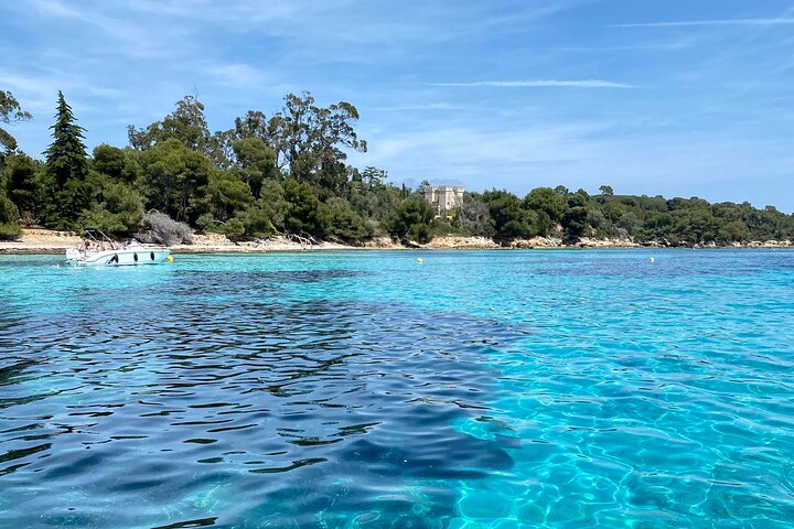 Private boat tour from Cannes to Lérins Islands - Relax & swim