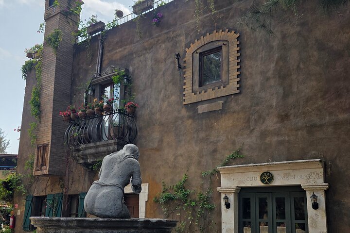 Valquirico Tuscan Village TOUR