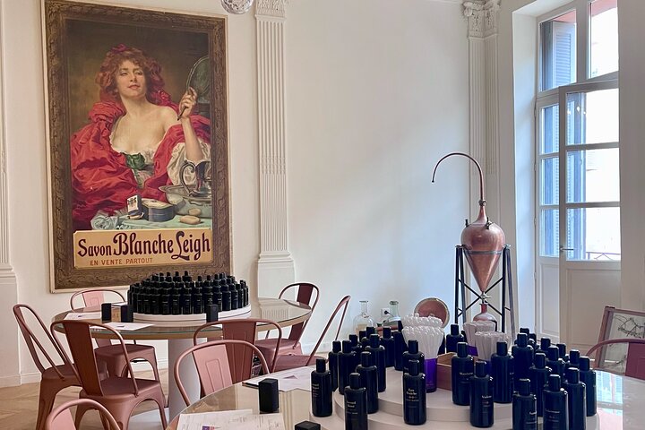 Molinard Premium Perfume Workshop Grasse City center