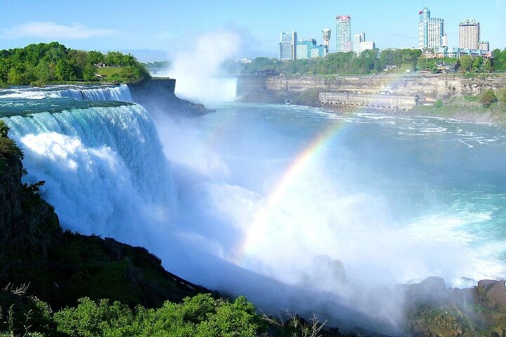 NYC to Niagara Falls 1-Day Tour: Flight and Land-Airfare Included