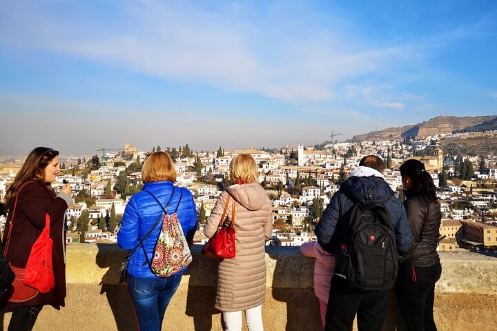 Granada Day Trip: Alhambra & Nazaries Palaces from Seville