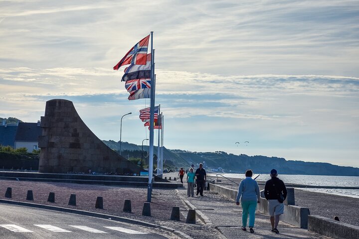 American D-Day Landing Sites I Shared Bus Tour I Guide & Lunch