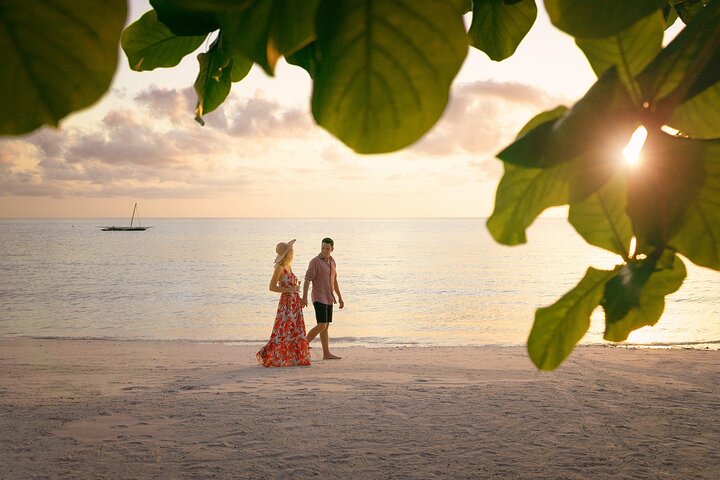 7 Days Exotic Honeymoon Experience in Pemba’s Underwater Room