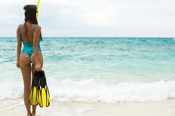 7 Days Exotic Honeymoon Experience in Pemba’s Underwater Room