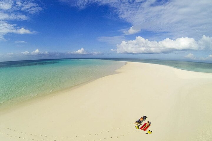 7 Days Exotic Honeymoon Experience in Pemba’s Underwater Room