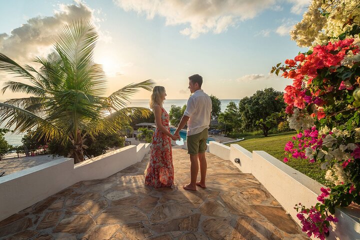 7 Days Exotic Honeymoon Experience in Pemba’s Underwater Room