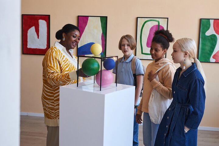 Private Walking Tour in Taos Art
