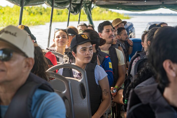 Tour Río Amazonas indigenous communities Mico Island and Puerto Nariño