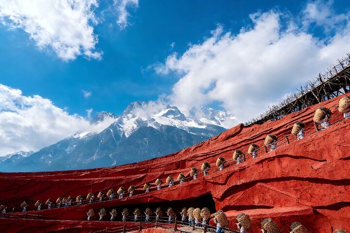 2-Day Private Lijiang Highlights Tour: Old Town, Snow Mountain, Show and More