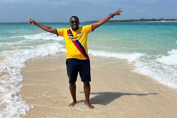 Full Day NAKUPENDA SANDBANK and STONE TOWN ( Lunch included )