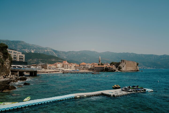 Shkoder: Day Tour to Montenegro, Budva and Sveti Stefan