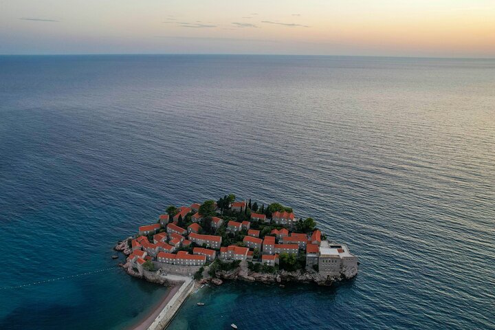 Tirana: Day Tour to Montenegro, Budva and Sveti Stefan