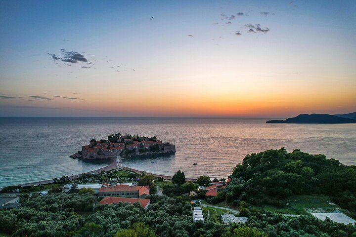 Tirana: Day Tour to Montenegro, Budva and Sveti Stefan