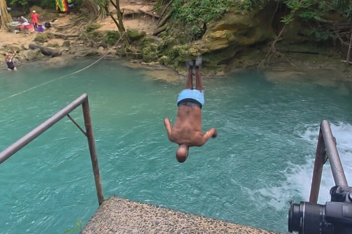 Blue Hole and River Tubing Ocho Rios