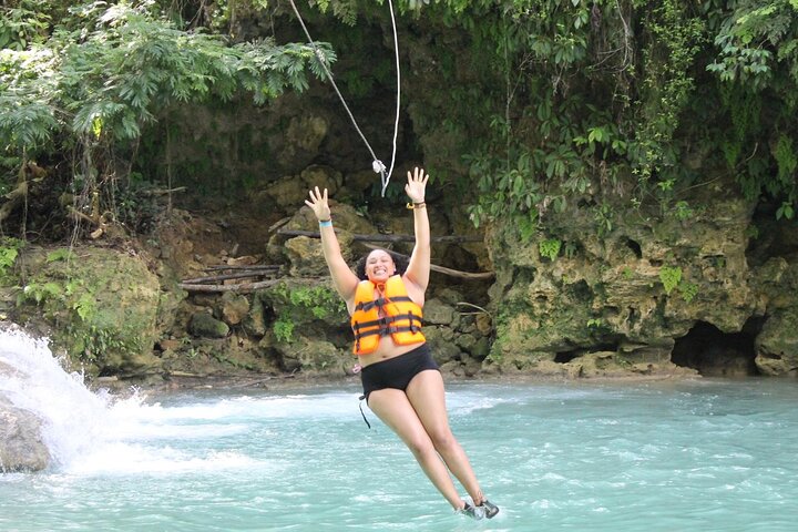 Blue Hole and River Tubing Ocho Rios