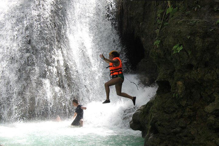 Blue Hole and River Tubing Ocho Rios