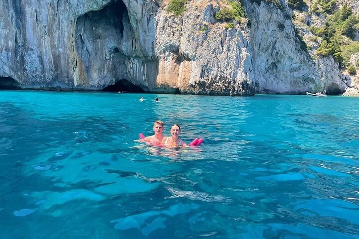 Positano & Amalfi Coast Small-Group Boat Day Tour from Sorrento