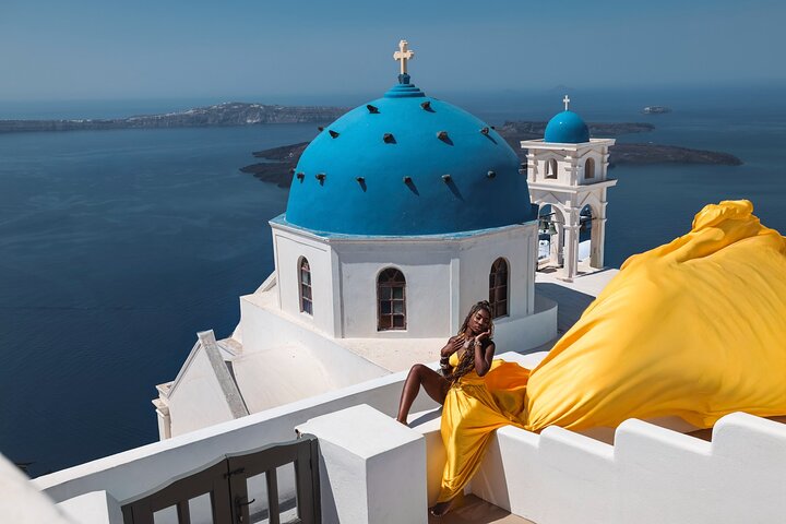 Exclusive Santorini Flying Dress Photoshoot with Pickup