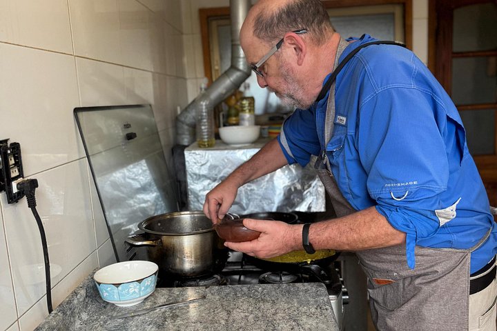Punta Arenas : Typical Chilean Cooking Class + Chilean Wine