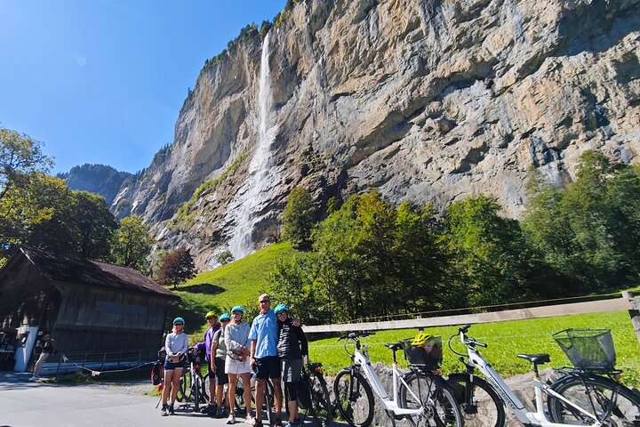 Lauterbrunnen and Trummelbach Waterfalls E-bike Tour Swiss Picnic