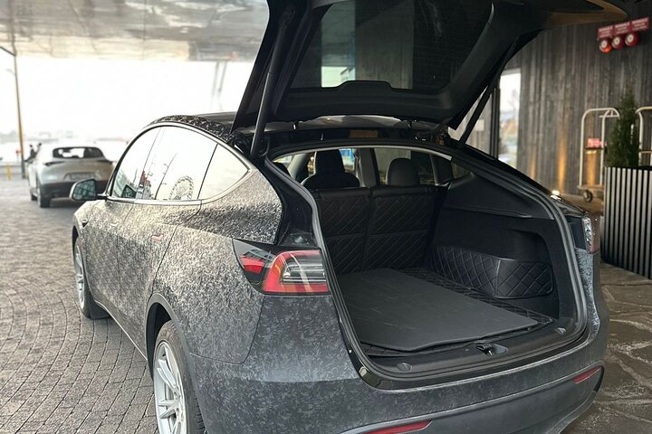 Private Transfer from Keflavik Airport to Reykjavik Cruise Port