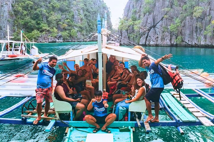 Coron Ultimate Tour: 7 Destinations with Lunch and Transfer