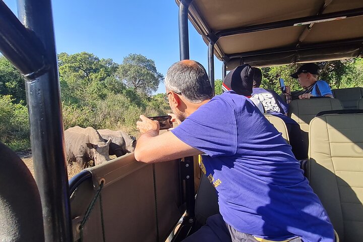 Safari Drive Hluhluwe Imfolozi Park South Africa