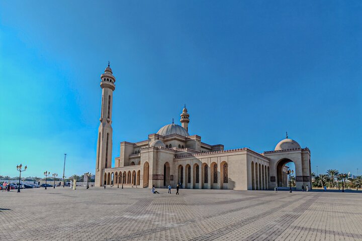 Private Flexible Tour of Bahrain with Local Guide Sadeq