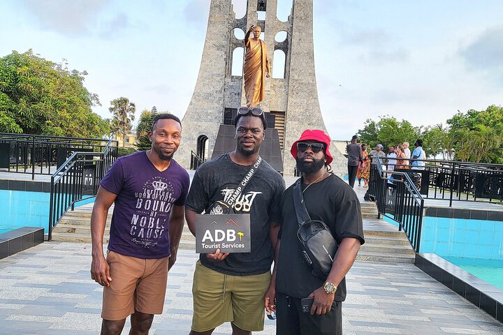 Ghana Accra Day Tour Labadi Beach And Kwame Nkrumah Memorial