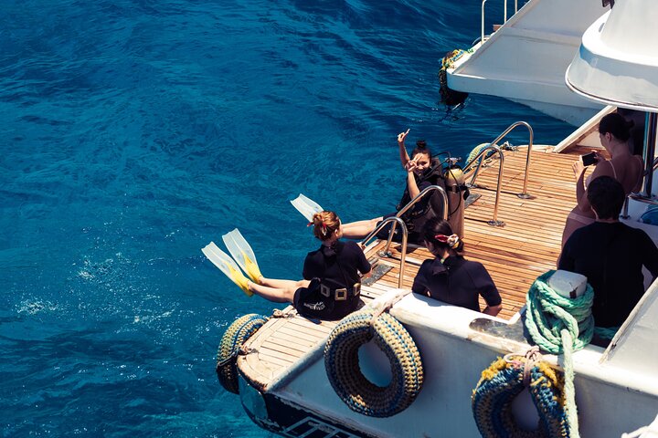 Sharm El Sheikh: White Island & Ras Mohammed Cruise with Lunch