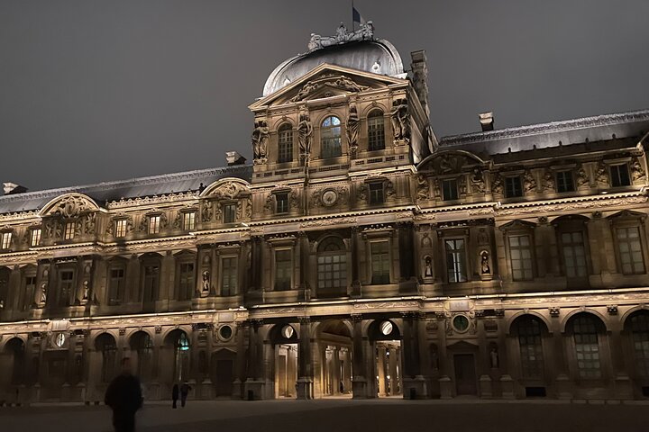 Paris with Love Private Guide and Driver