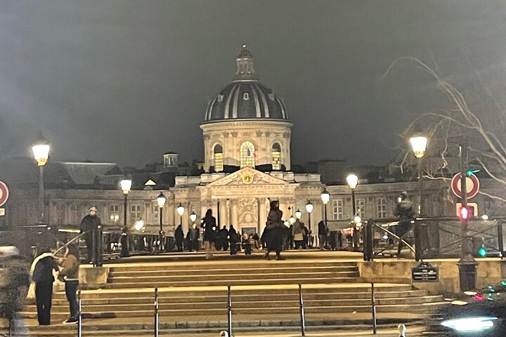 Paris with Love Private Guide and Driver