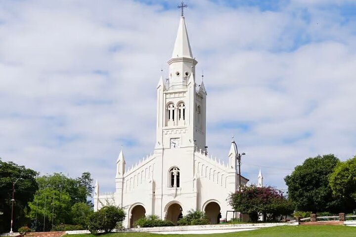 Asuncion : Route of the Lake and Paraguayan Culture by Auto