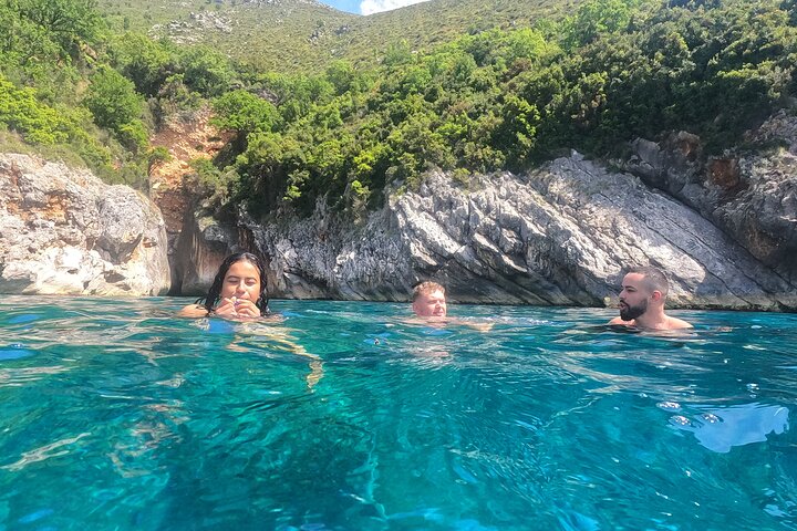Dhermi Boat Tour to Grama Bay Blue Gem Cave and Swim Snorkeling