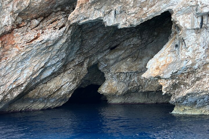 Dhermi Boat Tour to Grama Bay Blue Gem Cave and Swim Snorkeling