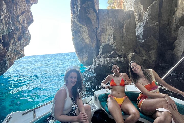 Dhermi Boat Tour to Grama Bay Blue Gem Cave and Swim Snorkeling