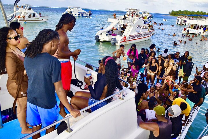 #1 Punta Cana Hip Hop Adults Only Party Boat with Open Bar & DJ