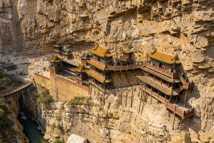 Datong Private Tour: Marvels of Hanging Temple & Yungang Grottoes