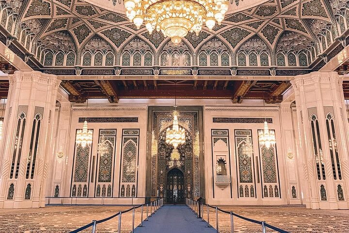 Muscat half day city tour with guide and lunch