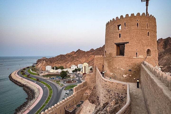 Muscat half day city tour with guide and lunch