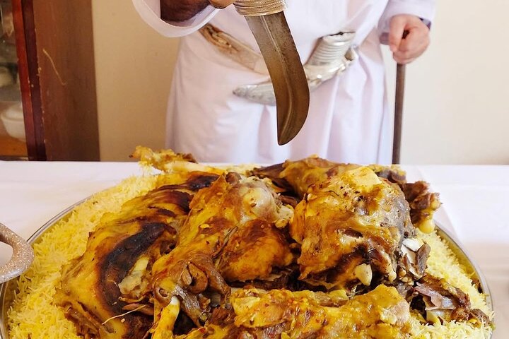 Muscat half day city tour with guide and lunch