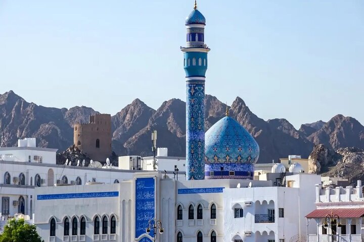 Muscat half day city tour with guide and lunch