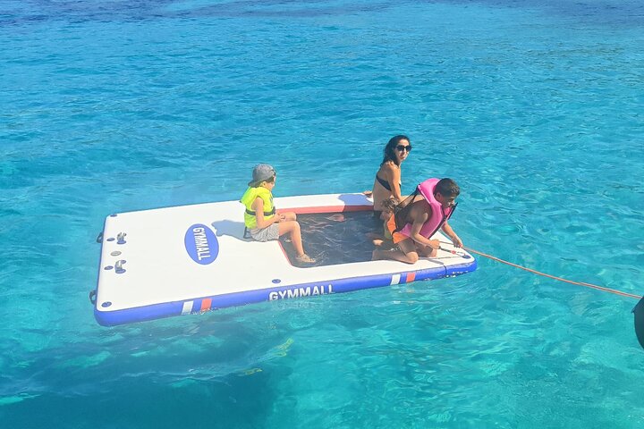 Visit of Marseille and Friuli Archipelago in Catamaran