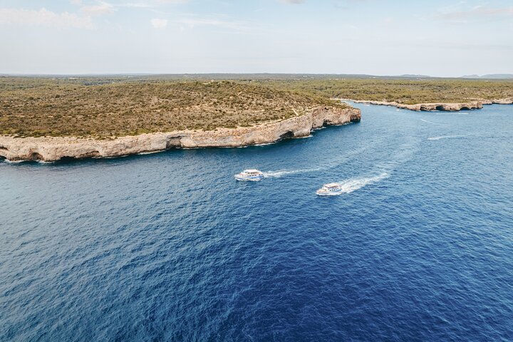 Tour of the beaches of southern Menorca with paella included