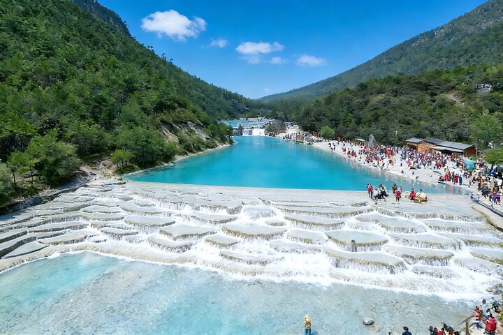 2-Day Private Lijiang Highlights Tour: Old Town, Snow Mountain, Show and More