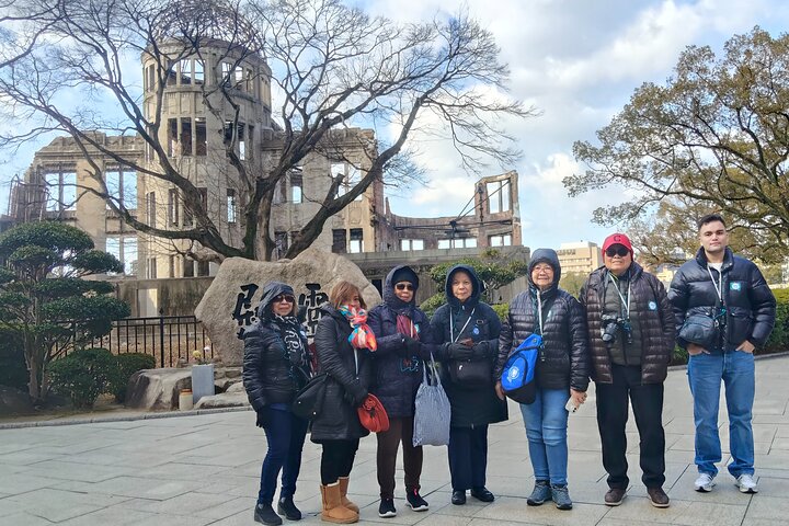 Hiroshima & Miyajima 1 Day Bus Tour with Bullet Train Tickets